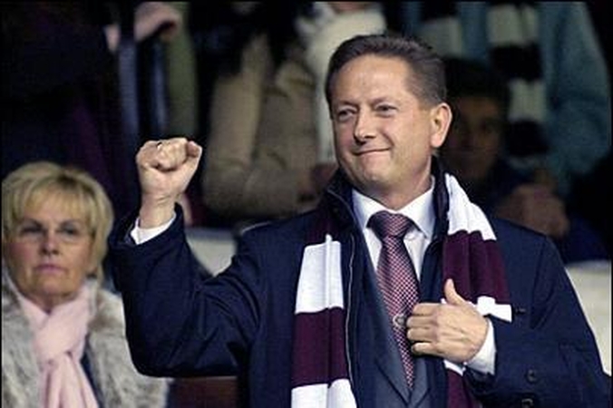 Vladimiro Romanovo futbolo klubo skolos toliau auga