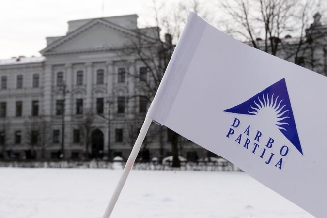 Teismas imsis skundo dėl „darbiečių ir „tvarkiečių" jungtuvių