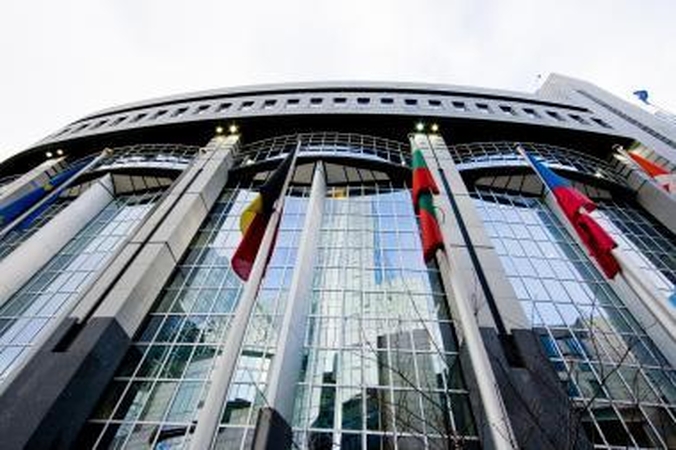 ES institucijose dirbantys lietuviai pensijas galės sujungti