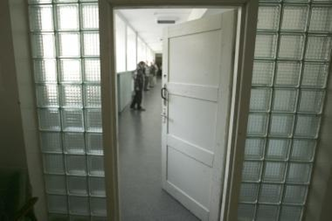LAT: psichiatrijos įstaigų sanitarai turi teisę gauti padidintą atlyginimą