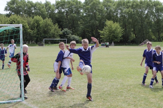 Kaune jaunieji futbolininkai kovos dėl „Futbolo legiono“ taurės