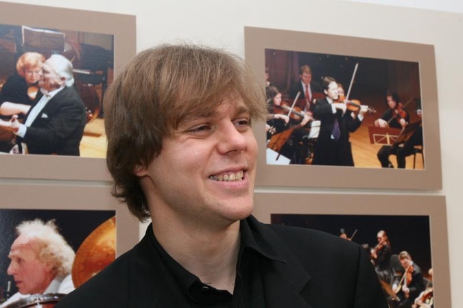 Pianistas Andrius Žlabys koncertuos su Klaipėdos kameriniu orkestru