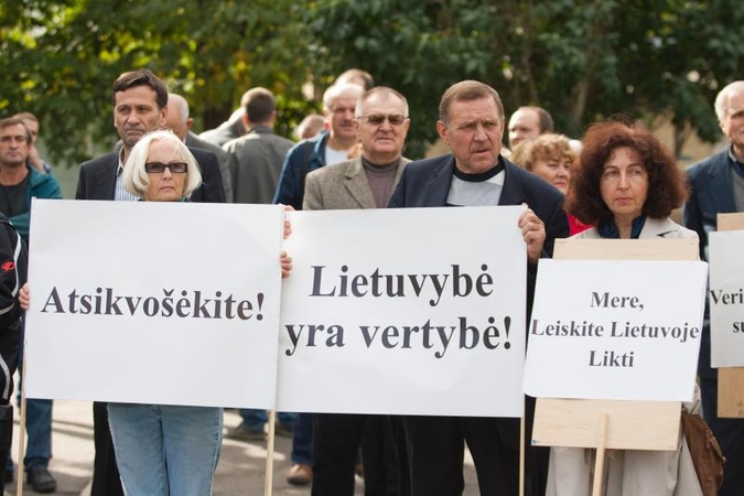 „Tvarkiečiai“ piktinosi esą lenkams palankia rajono valdžios politika