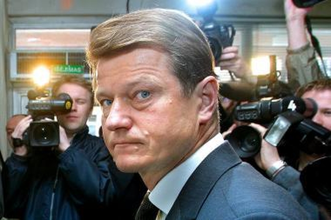 R.Paksas kreipėsi į EP pirmininką dėl naujo slaptų kalėjimų tyrimo