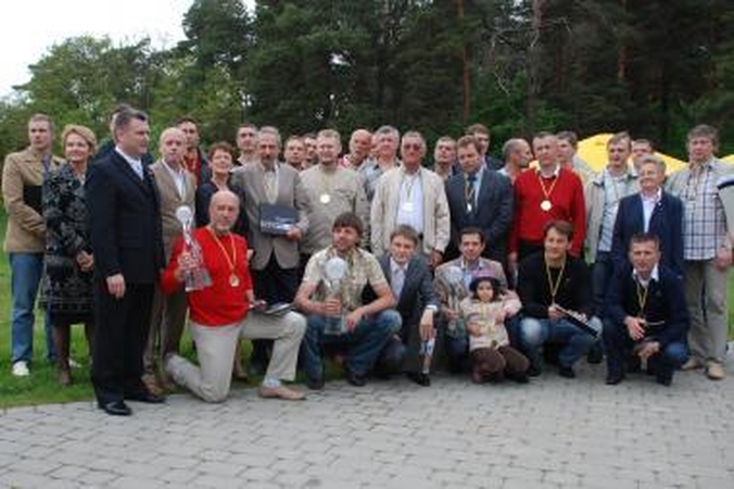 Lietuvos gydytojų sąjunga jubiliejų minėjo sporto aikštelėje