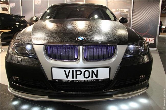 Trečios serijos BMW dengta krokodilo oda