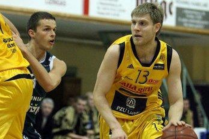 G.Kadžiulis rungtyniaus "Budučnost" ekipoje