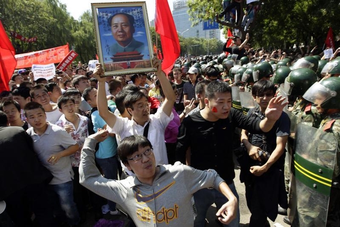 Kinijoje protestuojama prieš Japonijos veiksmus dėl ginčijamų salų