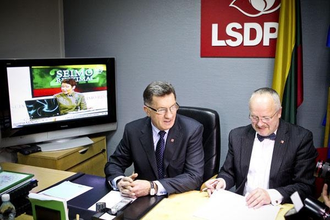Trečdalio gyventojų palaikomi socialdemokratai išlieka populiariausi