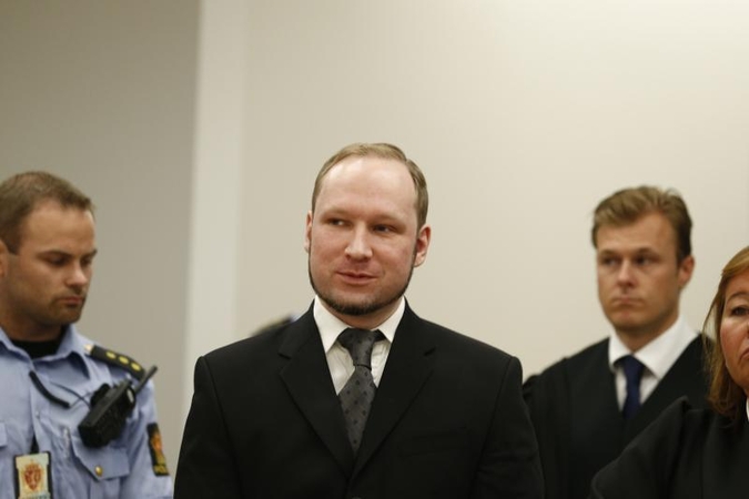 A.Breivikas pateikė skundą dėl „kankinimo sunkinančiomis aplinkybėmis“