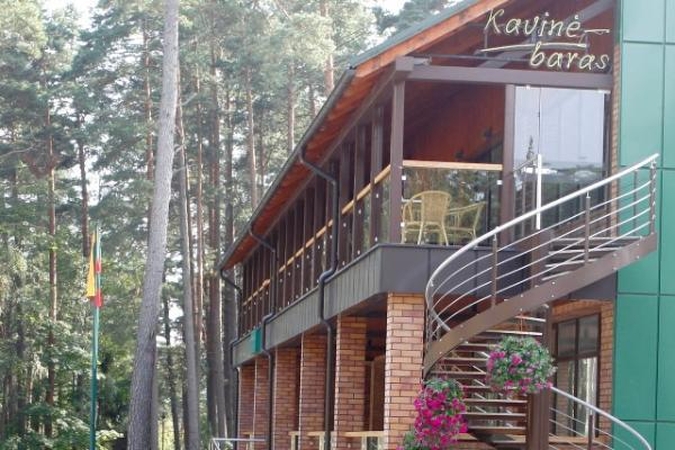Slėptuvės prabangiuose poilsio namuose kol kas nebus (papildyta)