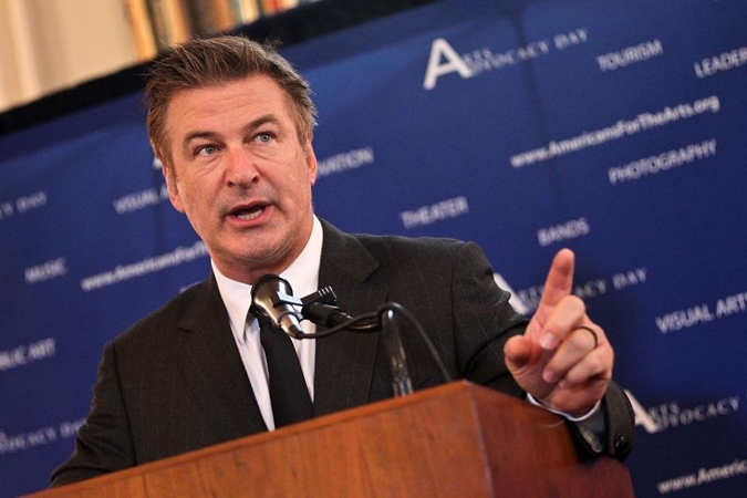 Alecas Baldwin planuoja rugsėjį tuoktis pilyje Europoje