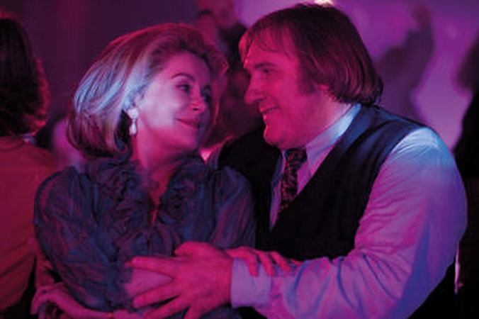 G.Depardieu ir C.Deneuve ir vėl galės rūkyti ekrane