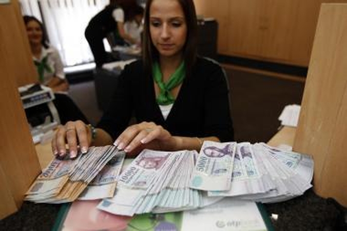 Vengrija bankus apkrovė mokesčiais
