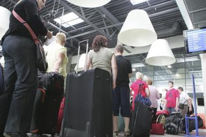 Dėl ugnikalnio dulkių neišvykę keleiviai gali prašyti kompensacijų  