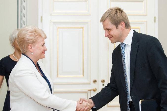 Prezidentė R.Šimašių tik pabarė