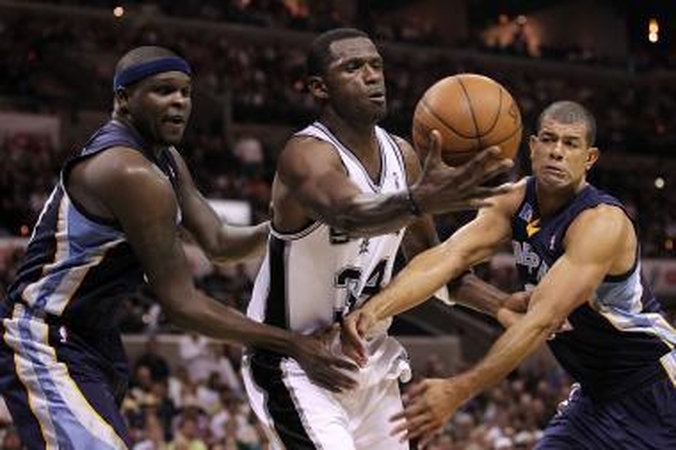 NBA: "Spurs" išlygino serijos rezultatą