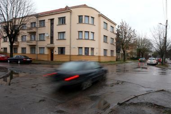 Kaune atsiras daugiau greitį mažinančių kalnelių