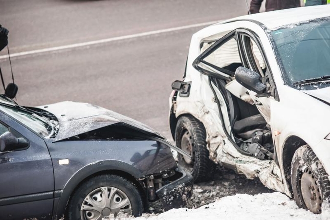 Per savaitę keliuose žuvo penki žmonės, avarijų aukos – pėstieji