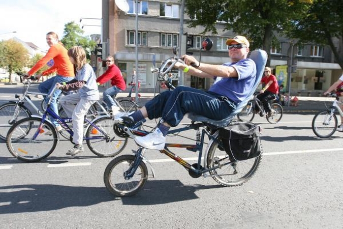 Pareigūnai žymės gyventojų dviračius
