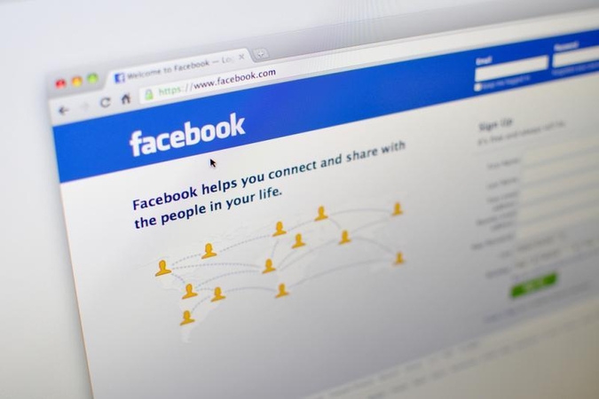 Kompiuterių įsilaužėliai šėlsta: šį kartą bandyta pakenkti „Facebook"