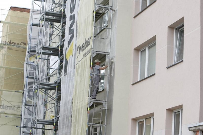 Masinei renovacijai trūksta statybininkų   