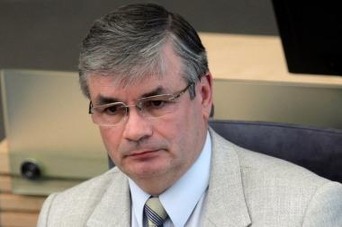 AT teisėjui grasinta susidorojimu (papildyta)