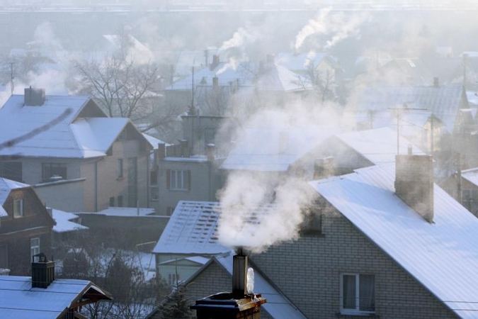 Aplinkosaugininkai Kaune gaudo nuodingų atliekų degintojus