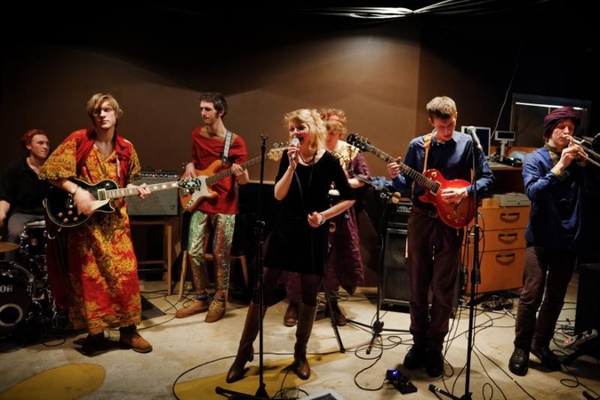 Vilniečiai muzikantai: jauni, linksmi ir groja rokenrolą