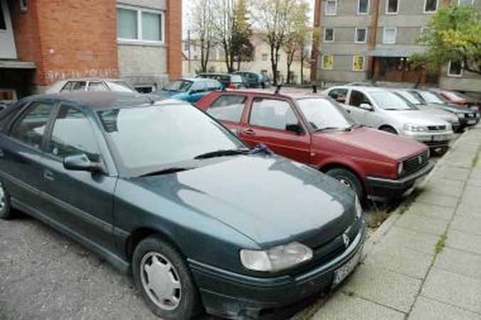 Atsargiai - siaučia automobilių vagys!