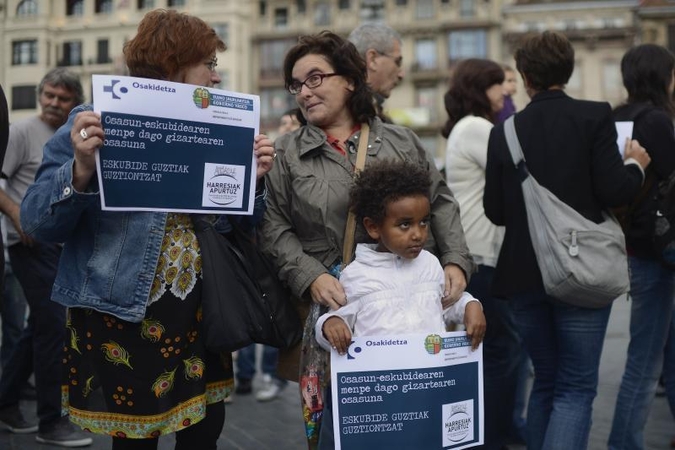 Ispanai protestuoja ir keičia gyvenimo įpročius