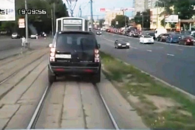 Vairavimo ypatumai Maskvoje: kaip išvengti spūsčių