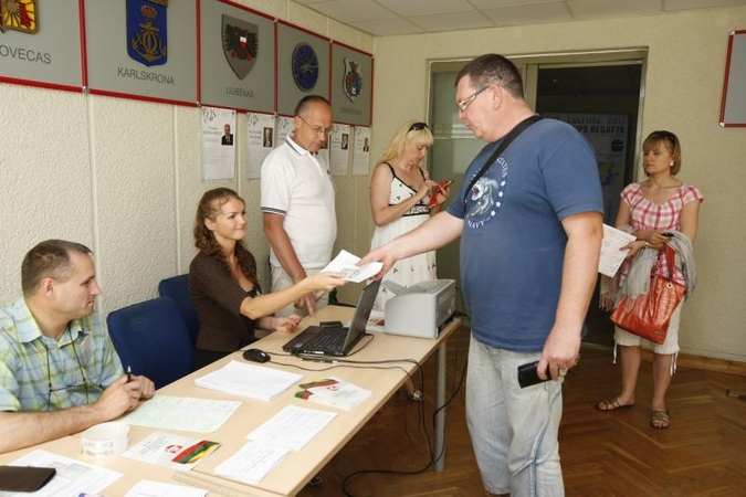 Seimo rinkimai: iš anksto balsavo 132 žmonės