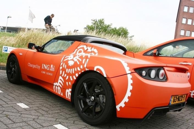 Nauja superautomobilių tendencija – tik matiniai atspalviai