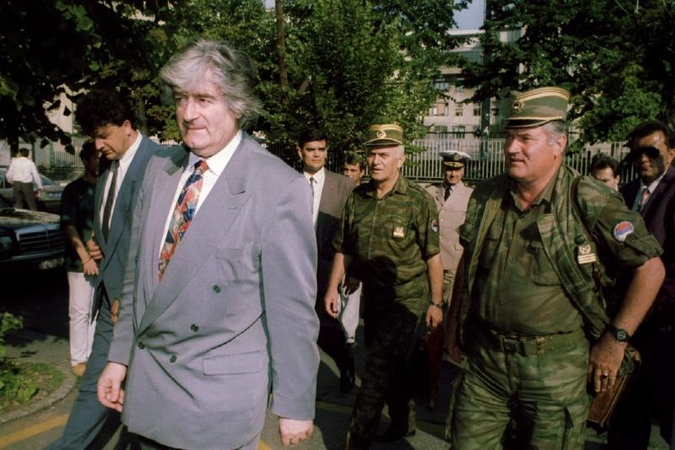 JT teismas panaikino R.Karadžičiui vieną iš kaltinimų genocidu