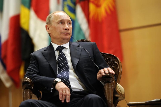 V.Putinas pažadėjo kariškių pensijas padidinti pusantro karto