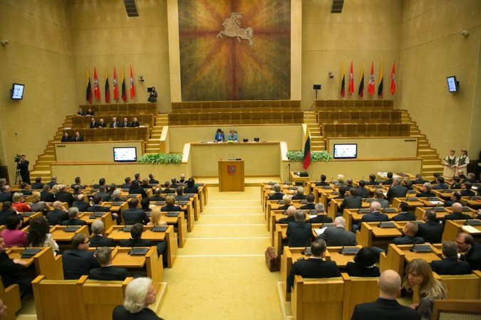 Prisaikdinti 135 naujojo Seimo nariai   
