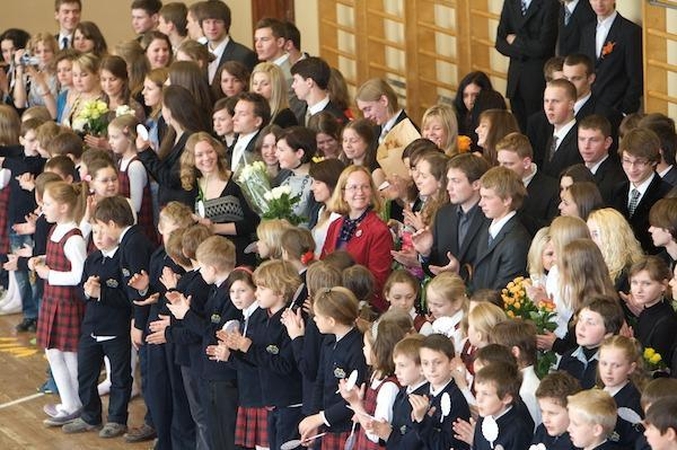 Vilniaus mokyklose nuskambėjo paskutinis skambutis