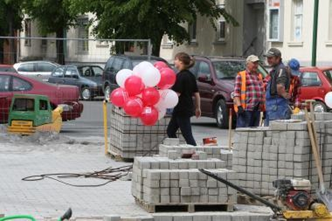 Darbuotojų motyvacija skatinama tarnybiniais automobiliais
