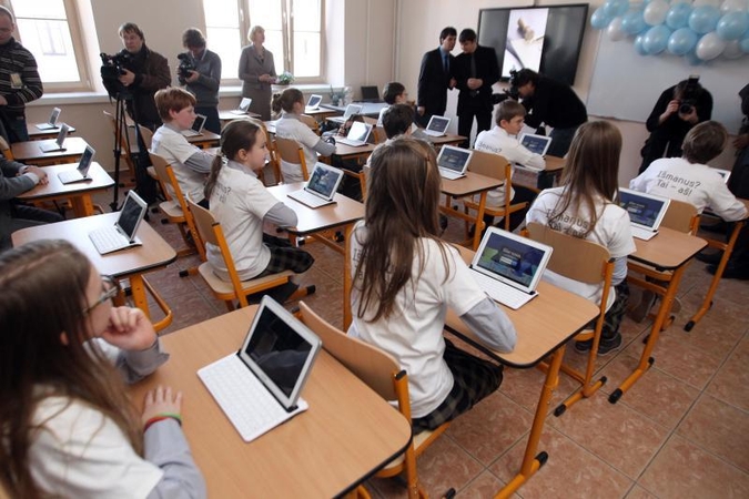 Moksleiviai skubės į pirmą išmaniąją klasę