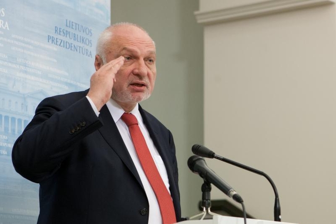 Aplinkos ministras V. Mazuronis: nuomojamuose ežeruose – jokių tinklų