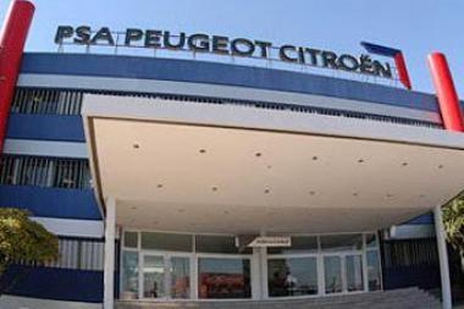 „Peugeot Citroen“ planuose – „Mitsubishi“