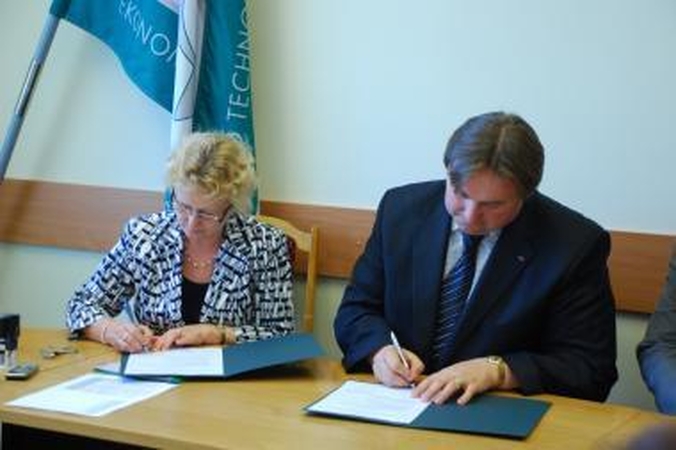 KTU studentus atlikti praktiką kviečia auditoriai