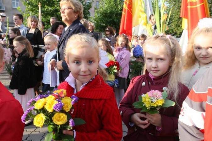 Rugsėjo 1-oji: Lietuvininkų aikštėje - moksleivių jūra  