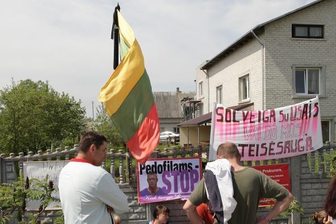 D.Kedžio dukros likimas: siūloma sudaryti komisiją (papildyta)