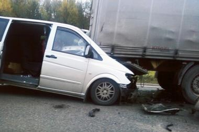 Greitkelyje ties Kaunu avarijų virtinę sukėlė policija? (papildyta)