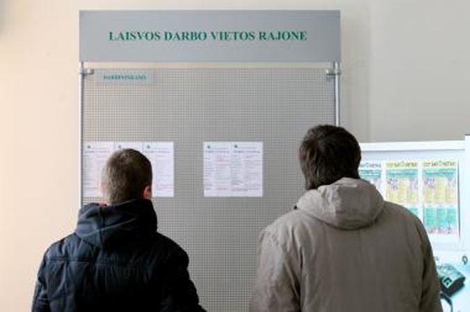 Mažėja nedarbo išmokas gaunančių bedarbių skaičius 
