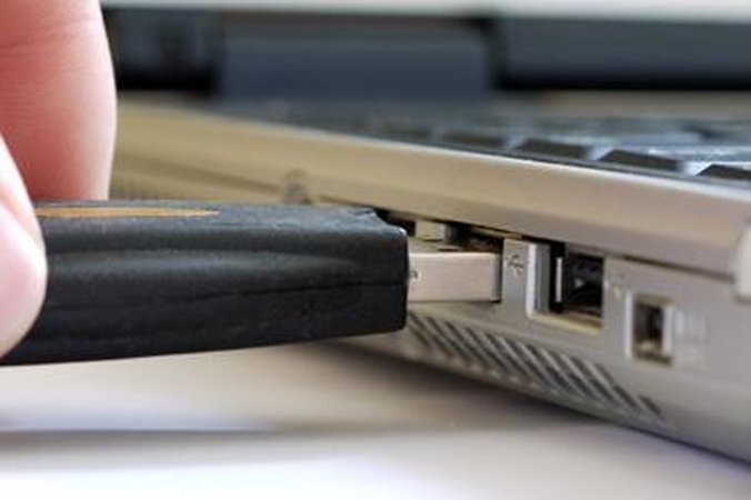 Svarsto USB ir kitų laikmenų apmokestinimo variantus