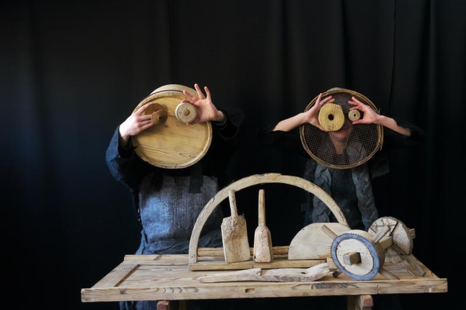 „Stalo teatro“ vaidinimai – Farerų salų vaikams