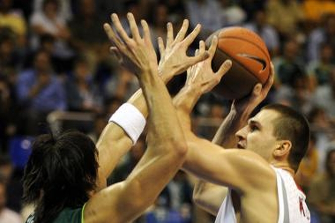 L.Kleiza vedė "Olympiacos" klubą į pergalę Graikijoje 
